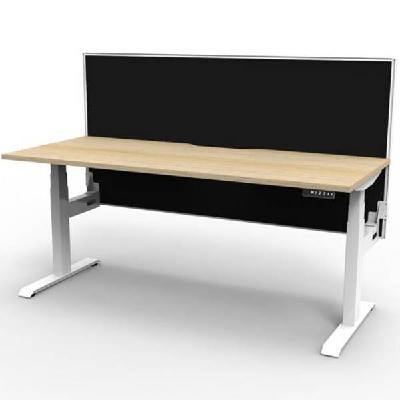 boost plus height adjustable single sided workstation with screen 1500 x 750mm natural oak top / white frame / black screen 