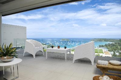 siesta 3 piece resin rattan pool side setting with aruba arm chair 