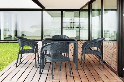 siesta 5 piece table setting with panama arm chair 