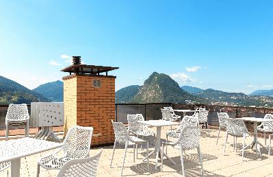 siesta 5 piece setting with air chair 