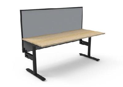 rl halo static single sided desk with aluminium framed screen1800w x 750d / without cable tray / oak top black base grey screen