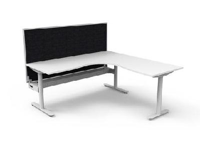 rl halo static corner workstation with aluminium framed screen1800w x 1800w / with cable tray / white top white base black screen