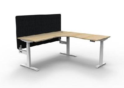 rl boost+ height adjustable corner workstation with black eco panel screen 1pw1800 x w1800 x d750 / natural oak top white satin frame / without cable tray