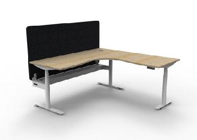 rl halo plus height adjustable corner workstation with black eco panel screen1800w x 1500w / natural oak top white satin base / with cable tray