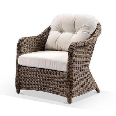 plantation outdoor wicker lounge arm chair 1 seat / brushed wheat / cream 